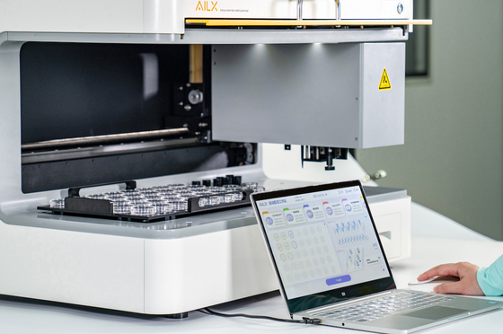 Fully Automatic Culture Medium Preparation Robot